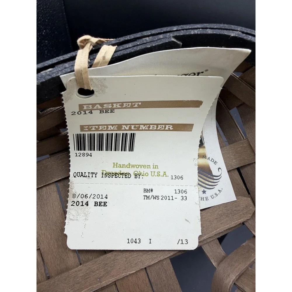 Longaberger 2014 Bee Basket 🧺🐝 w/ Protector – Retired Collectible